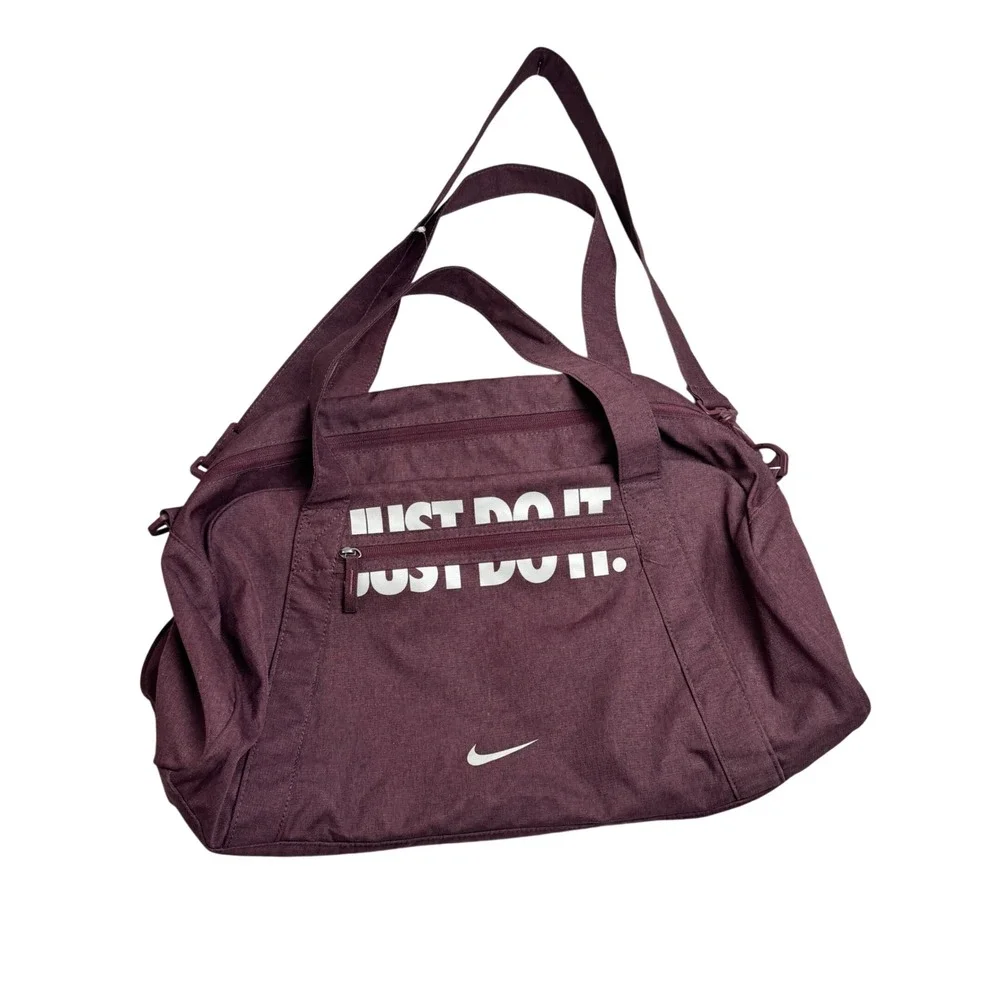 Nike Just Do It Gym Club Duffel Bag Medium Burgundy Training Travel Bag